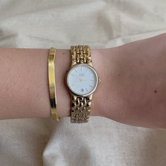 Minimalist Anne Klein Vintage 90's Gold Tone Date Dial - Picture 2 of 7